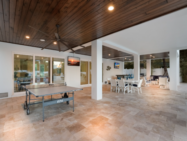 Luxurious Canal-Front Retreat - Perfect for Families